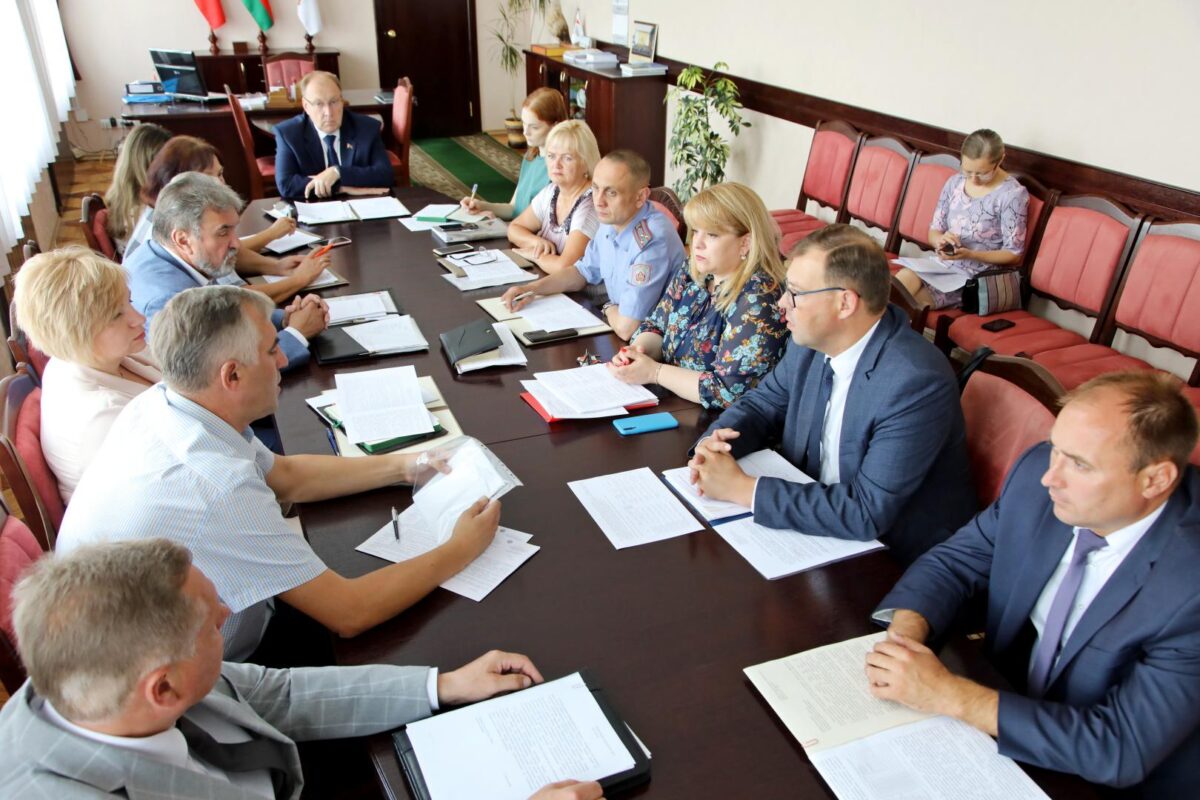 Бобруйские депутаты рассмотрели вопросы ЖКХ