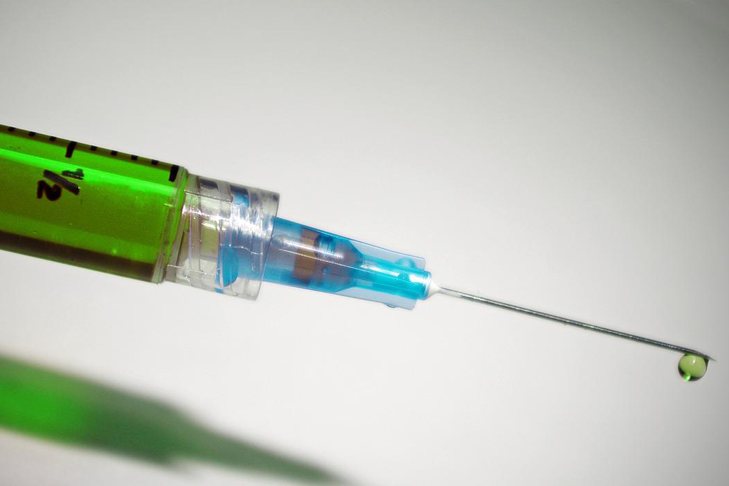 Двухвалентная вакцина от коронавируса появится осенью — ВОЗ