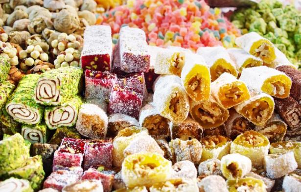 Восточные сладости с синтетическим красителем изъяли из продажи в Могилеве