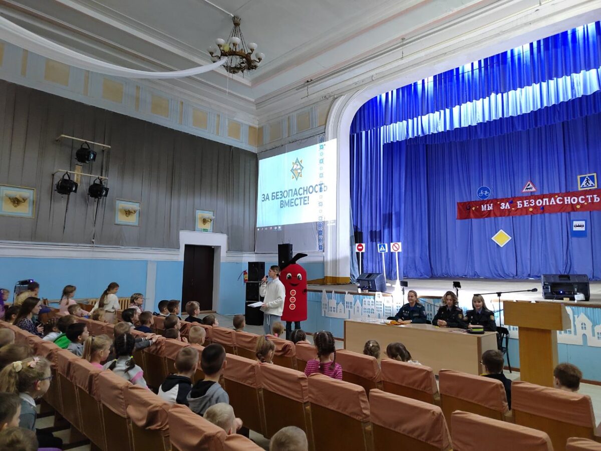 Мы за безопасность: ГАИ Бобруйска вместе с ИДН провели марафон для школьников