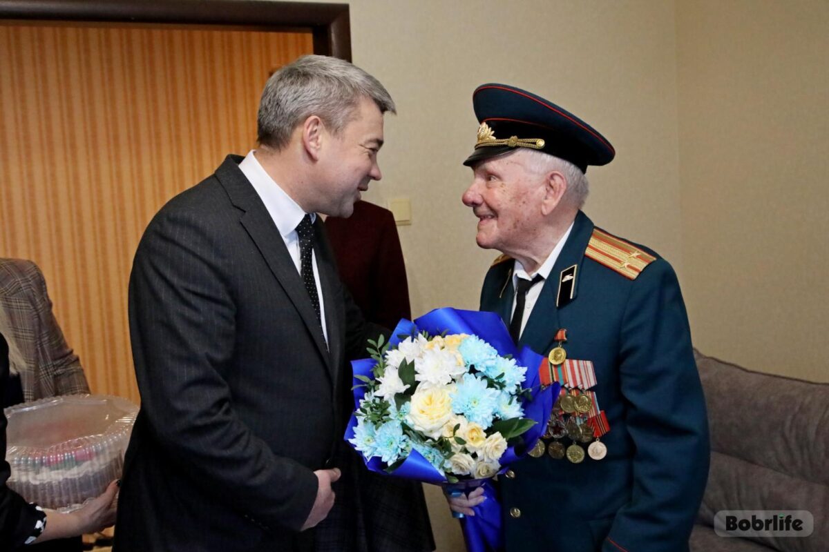 Труженик тыла Анатолий Ильин отметил 95-летие