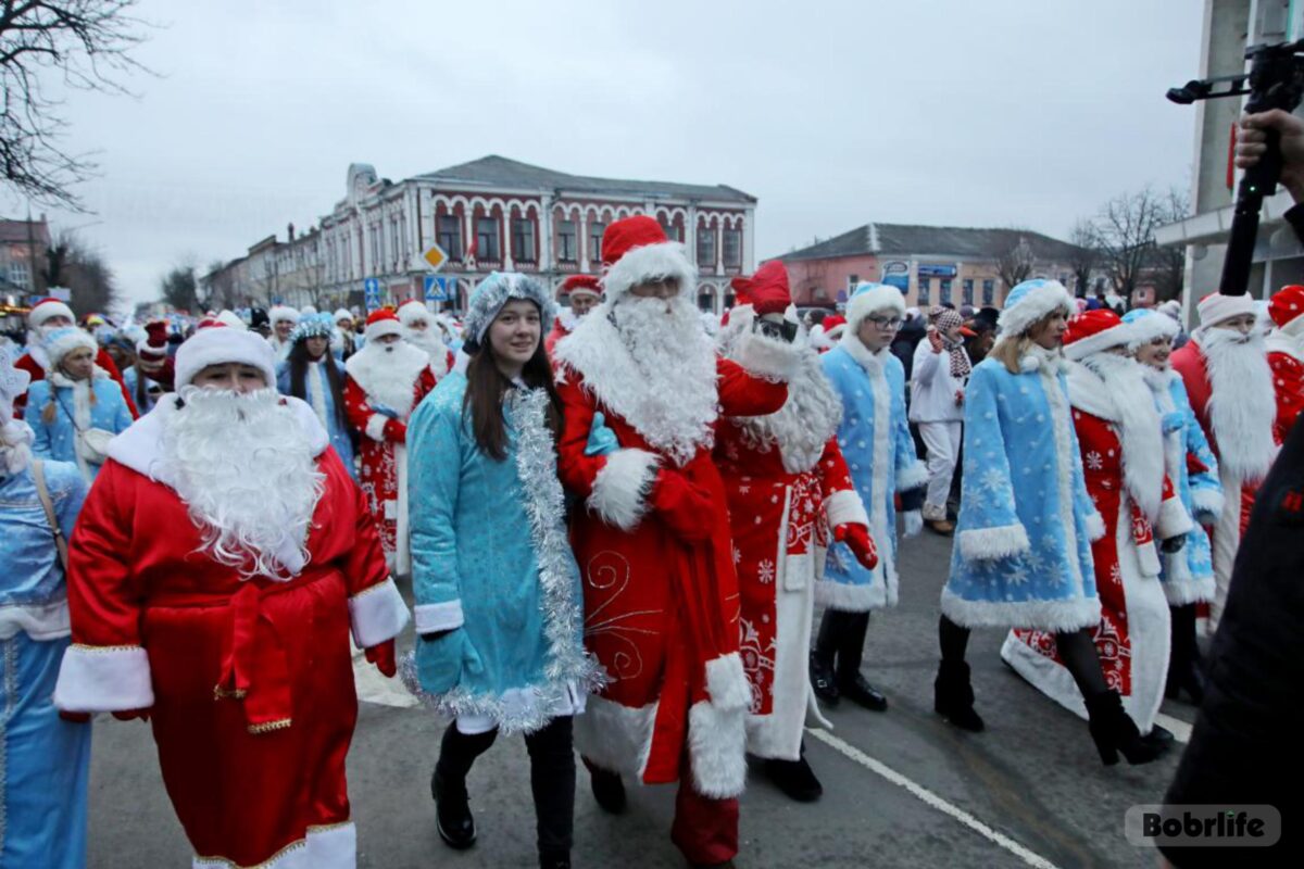 Театрализованное шествие Дедов Морозов и Снегурочек состоится 17 декабря