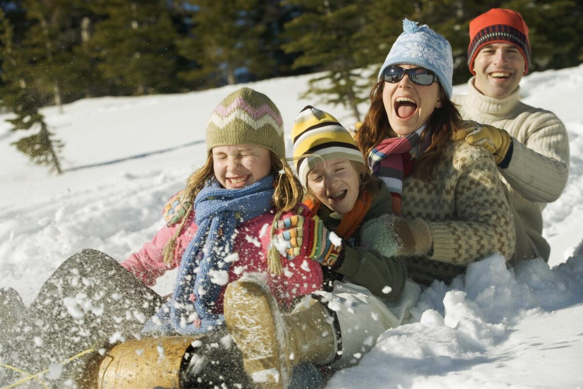 Как провести зимние каникулы с пользой для всей семьи