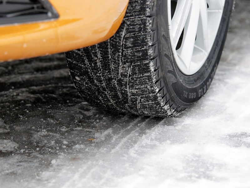 ГАИ Бобруйска проверила, как водители подготовили машины к зимним условиям
