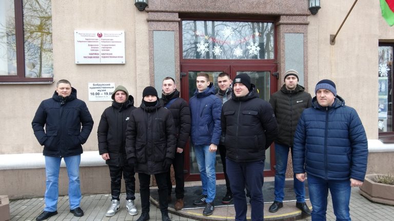 Сотрудники Бобруйского отдела охраны посетили художественный музей своего города