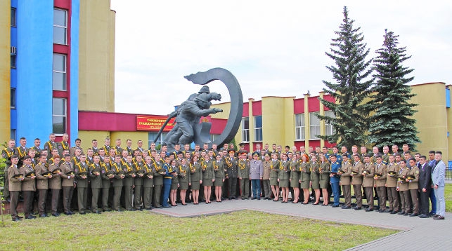 Вступительная кампания в Университет гражданской обороны МЧС Беларуси набирает обороты