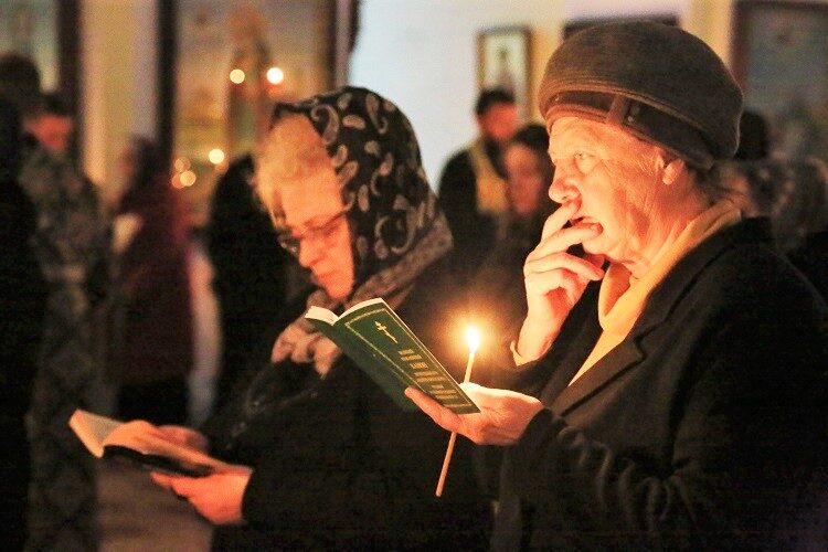 Епископ Серафим совершил великое повечерие в Никольском кафедральном соборе Бобруйска