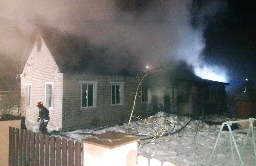 Пенсионер получил ожоги на пожаре в Бобруйском районе