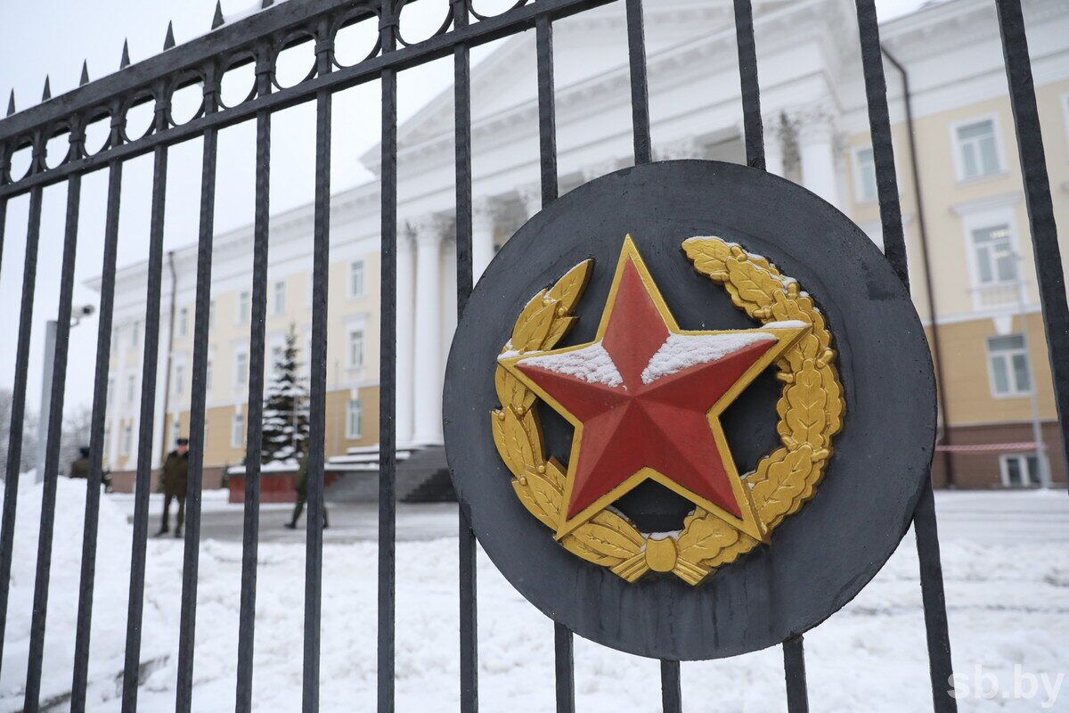 В Минобороны охарактеризовали международную обстановку вокруг Беларуси как кризисную