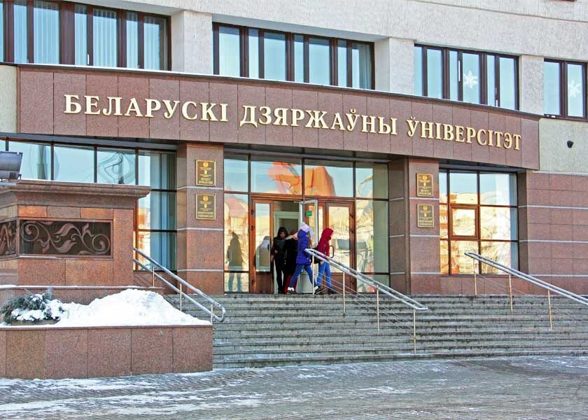 «Сейчас СМИ – это поле борьбы».  Лукашенко высказался о подготовке журналистских кадров