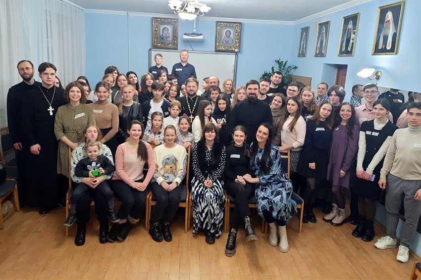 В Свято-Елисаветинском храме прошла традиционная молодежная встреча «Заговенье»