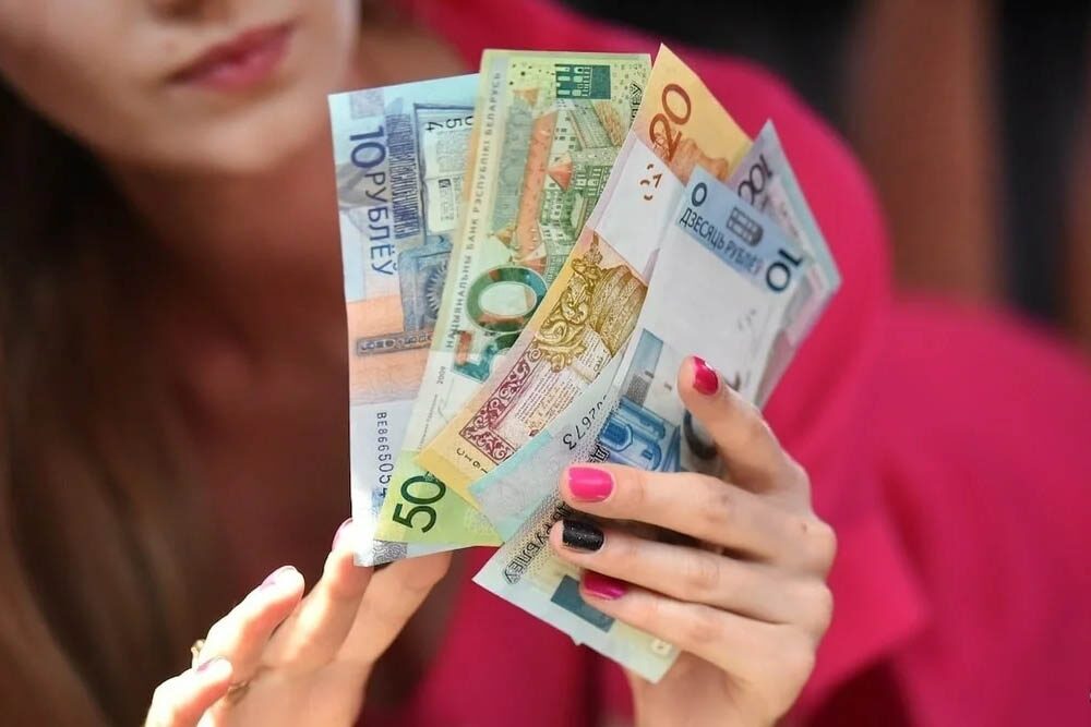 Число выявленных поддельных денег в Беларуси в 2022 году выросло на 9%