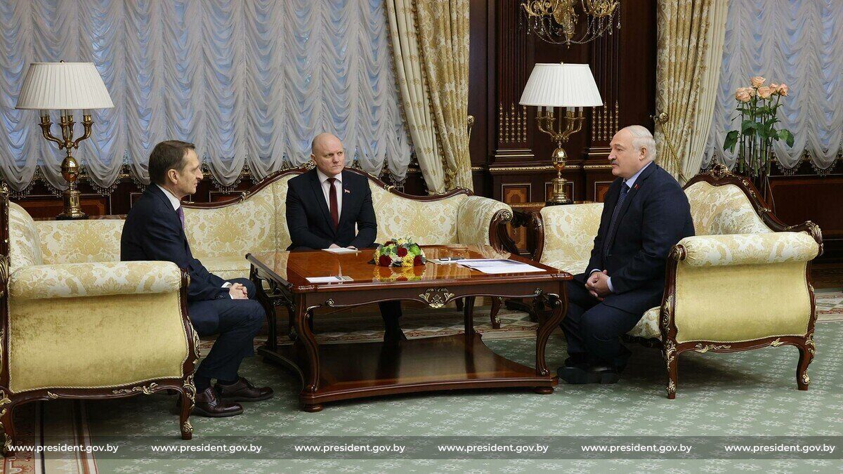 Лукашенко на встрече с Сергеем Нарышкиным: угрозы очень серьезные, порой невероятные