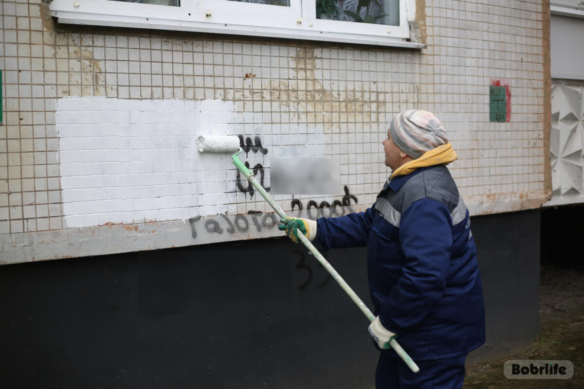 В Бобруйске активно борются с «трафаретчиками» наркошопов