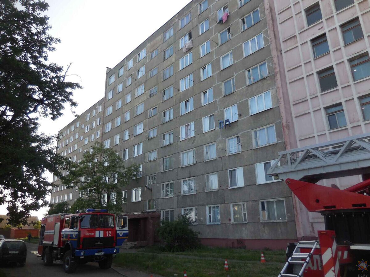 «Молния» молниеносно обнаружила пожар в общежитии в Бобруйске