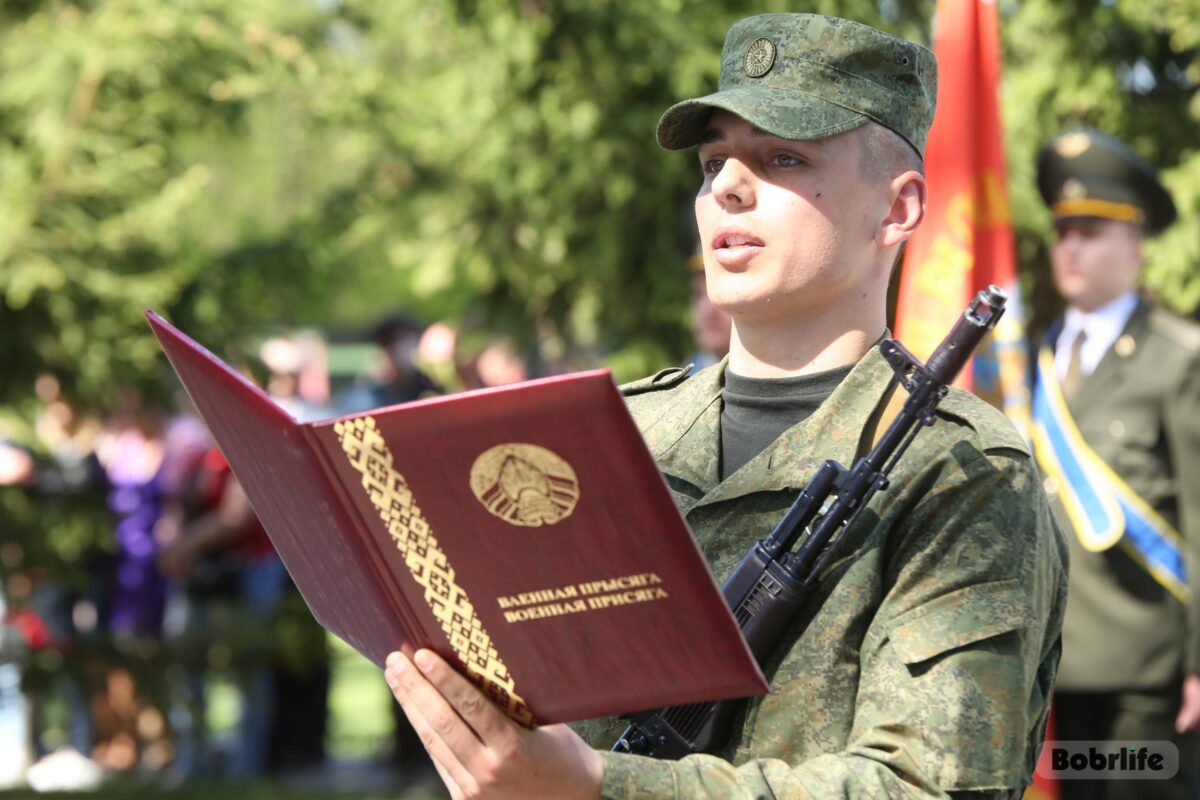 Новое пополнение приняло Военную присягу в 83-м отдельном ордена Красной Звезды инженерно-аэродромном полку