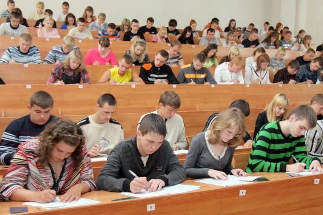 Минобразования: сформированы графики прибытия учащихся в пункты сдачи ЦЭ