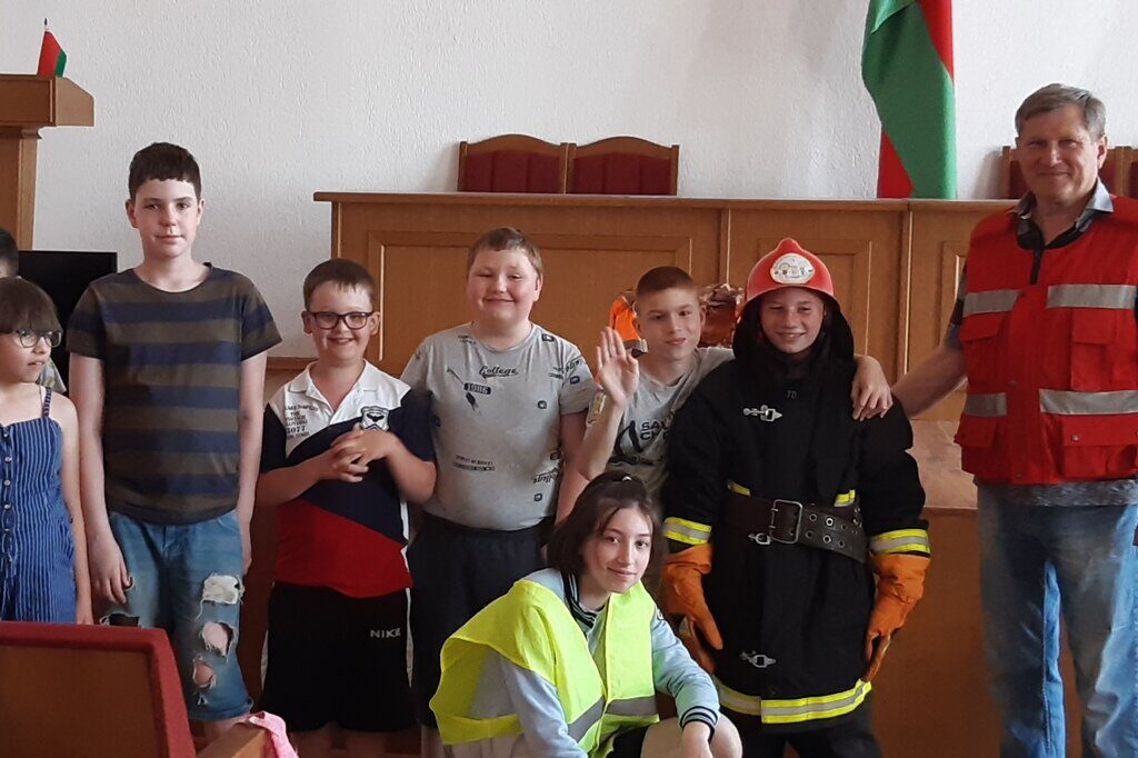 Отдыхающие в пришкольном лагере «Ромашка» провели время с пользой