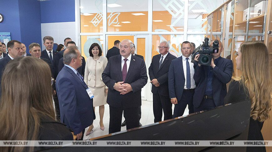 Лукашенко: для Беларуси талантливые люди, интеллект нации — самое большое богатство