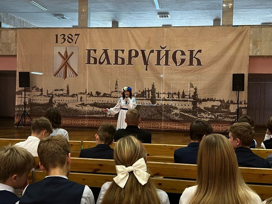 Во Дворце искусств для гимназистов прошел концерт в честь Дня народного единства