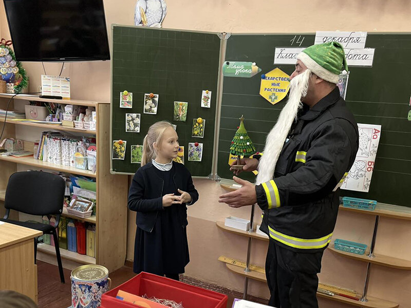 Безопасного Нового года желают спасатели Бобруйска