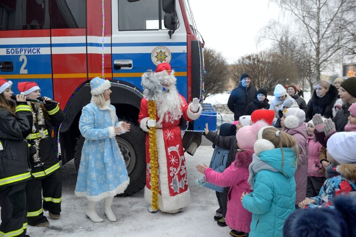Новогодний флешмоб от бобруйских спасателей