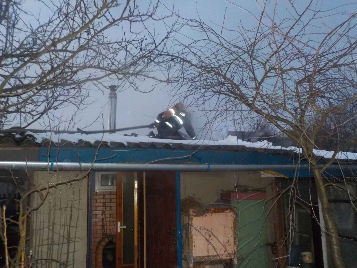 На Калинина спасали баню