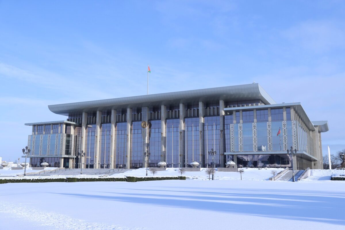 Лукашенко анонсировал в ближайшее время дальнейшие кадровые перестановки