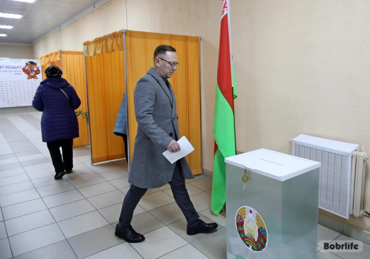 ЦИК: явка избирателей на выборах депутатов на 16.00 составила 65,4%
