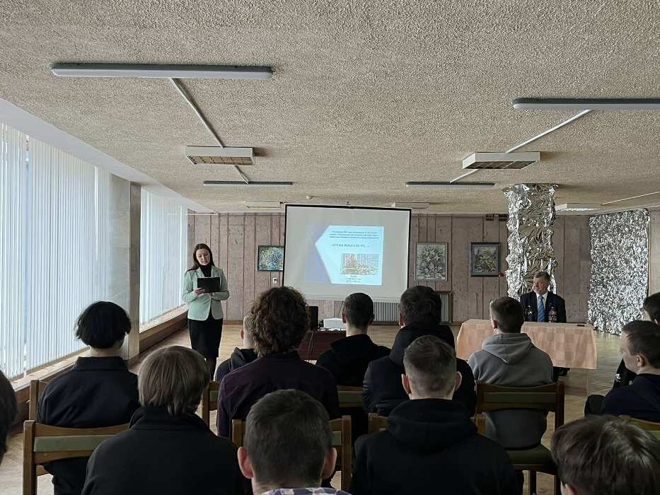 Время выбрало их… Во Дворце искусств прошёл урок мужества