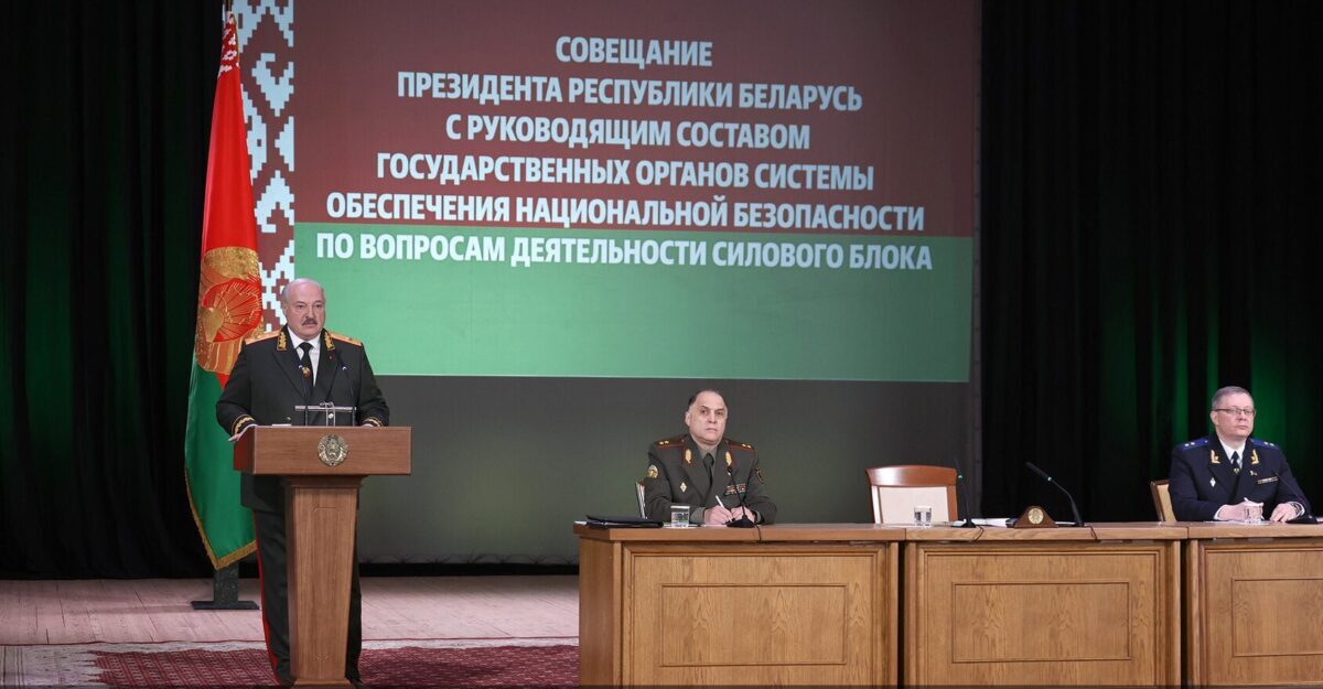 Лукашенко собрал расширенное совещание с силовиками на тему национальной безопасности
