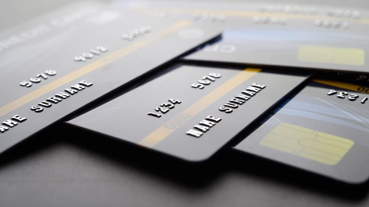 Карточки ряда белорусских банков могут работать с перебоями 5 февраля