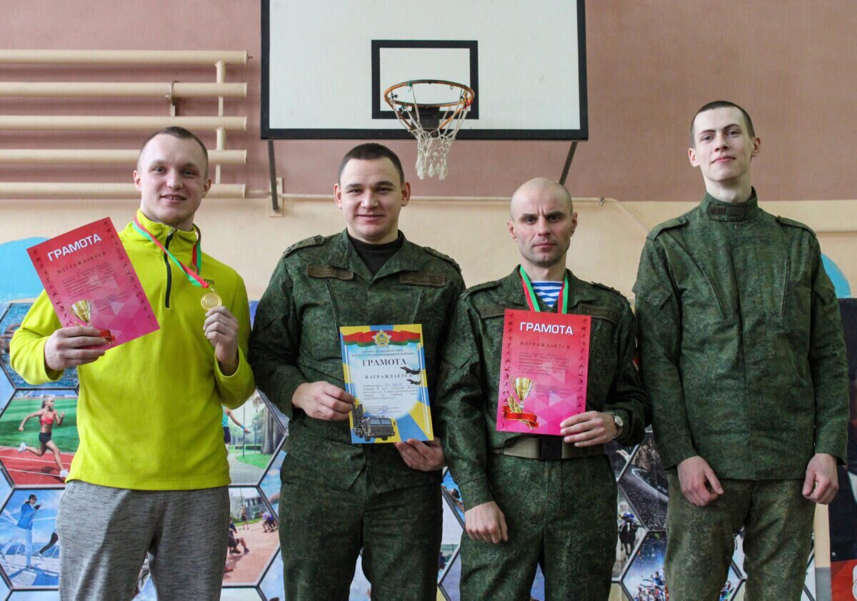 На базе 83-го отдельного инженерно-аэродромного полка состоялся чемпионат ВВС и войск ПВО по гиревому спорту