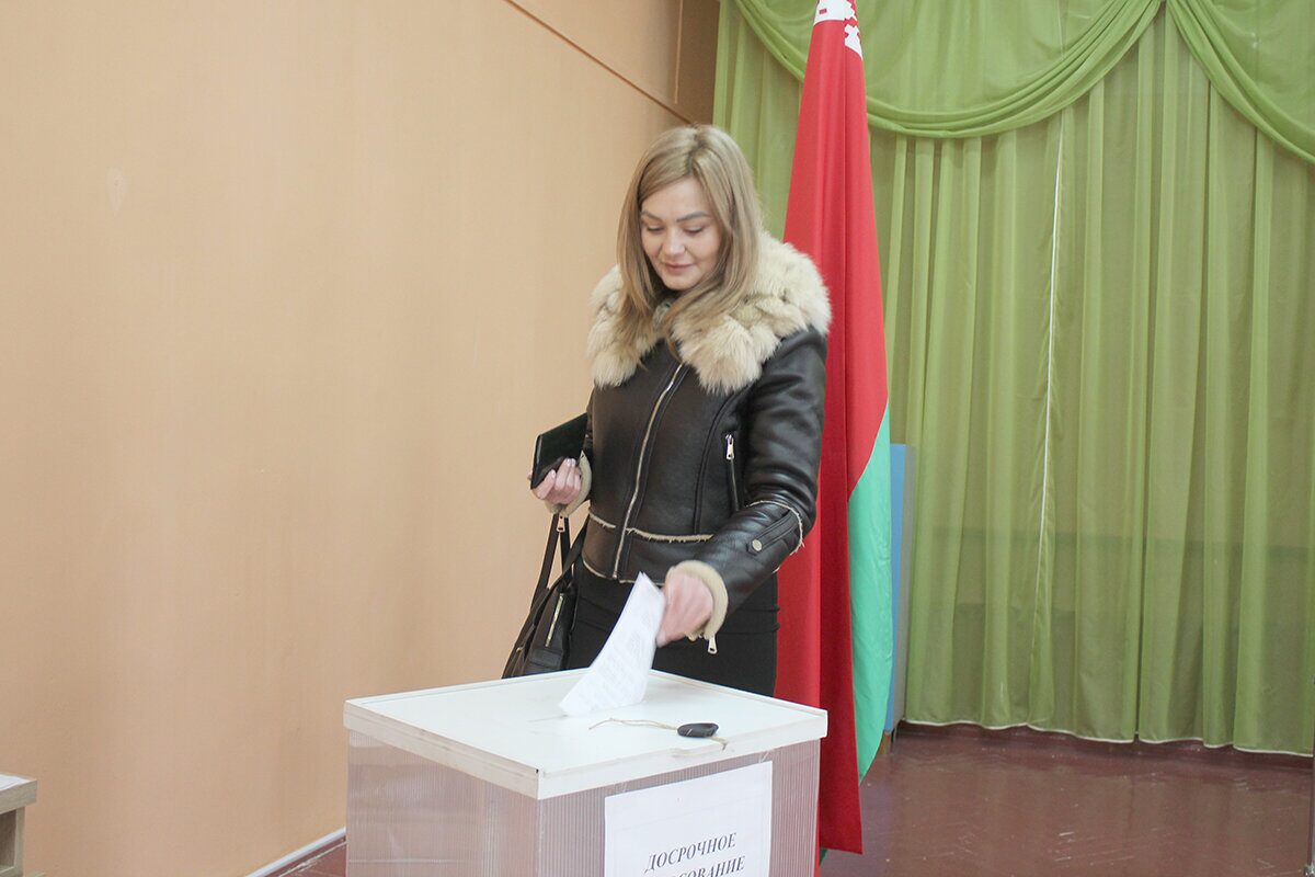 Бобруйчане голосуют досрочно