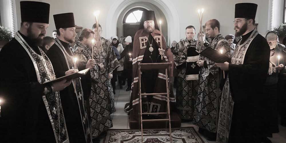 Епископ Серафим возглавил чтение второй части Великого покаянного канона святого Андрея Критского в Иверском храме Бобруйска