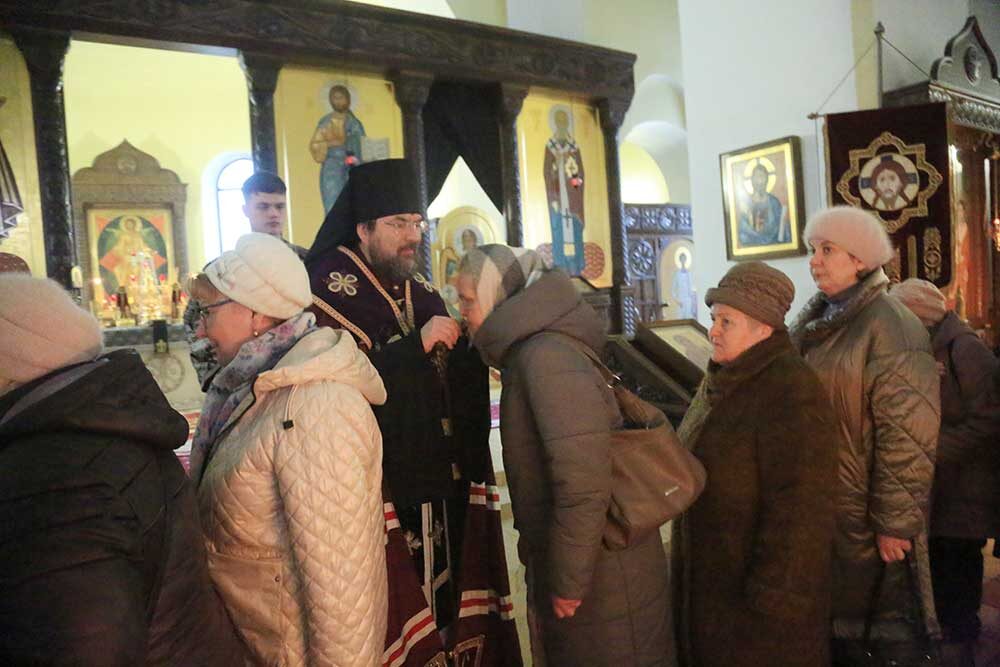 Преосвященнейший Серафим, епископ Бобруйский и Быховский, совершил вечерню с чином прощения в Никольском кафедральном соборе