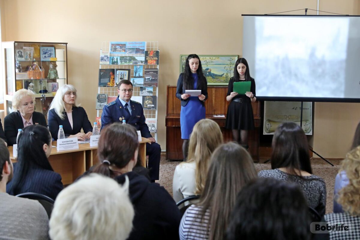 В Бобруйске прошла диалоговая площадка, посвященная 81-й годовщине Хатынской трагедии