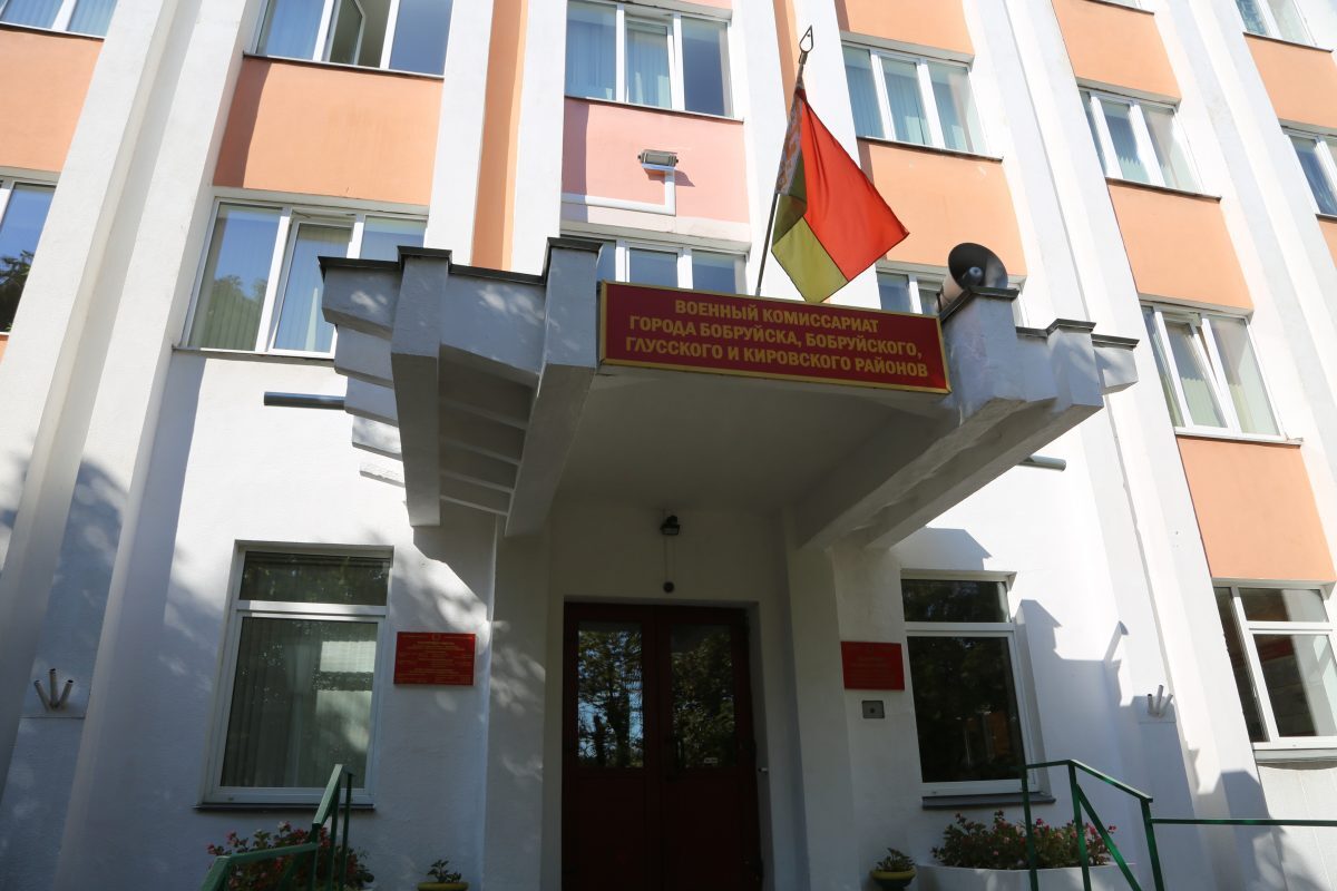 Проводятся теоретические и практические мероприятия