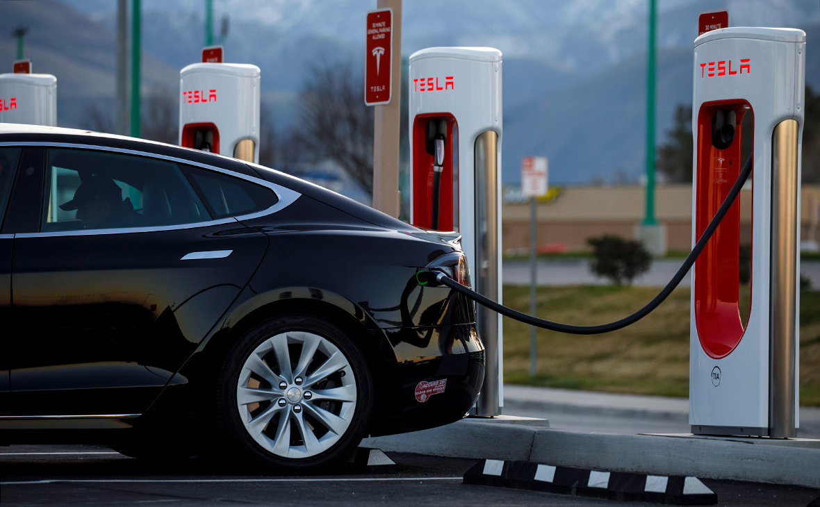 Tesla будет сокращать производство электромобилей на заводе в Шанхае – СМИ