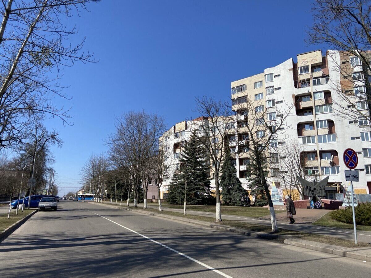 Погода 27 марта: оранжевый уровень опасности из-за усиления ветра и до +15 °С