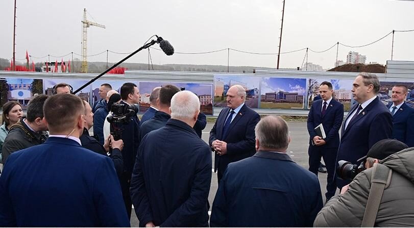 Лукашенко посещает с рабочей поездкой Гродно