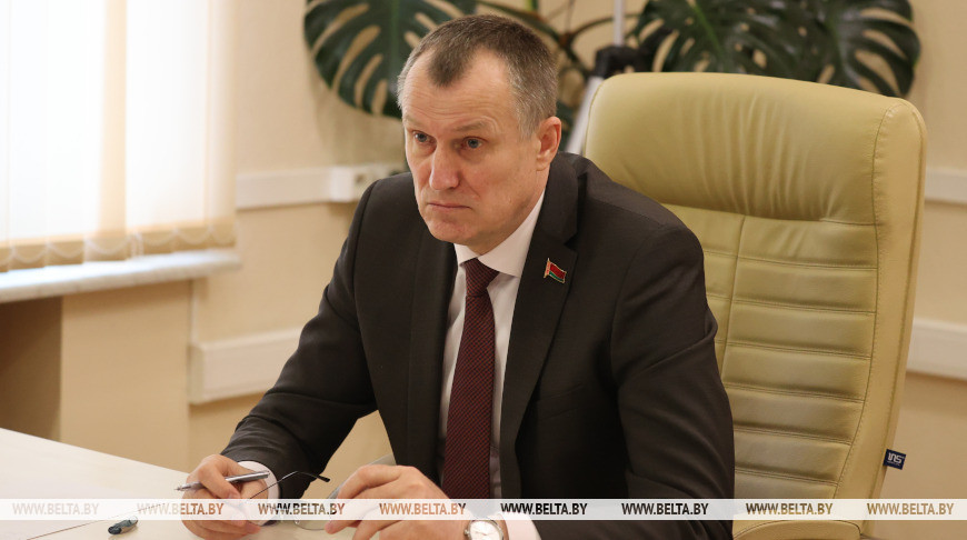 Исаченко во время приема граждан: развитие области должно быть равномерным
