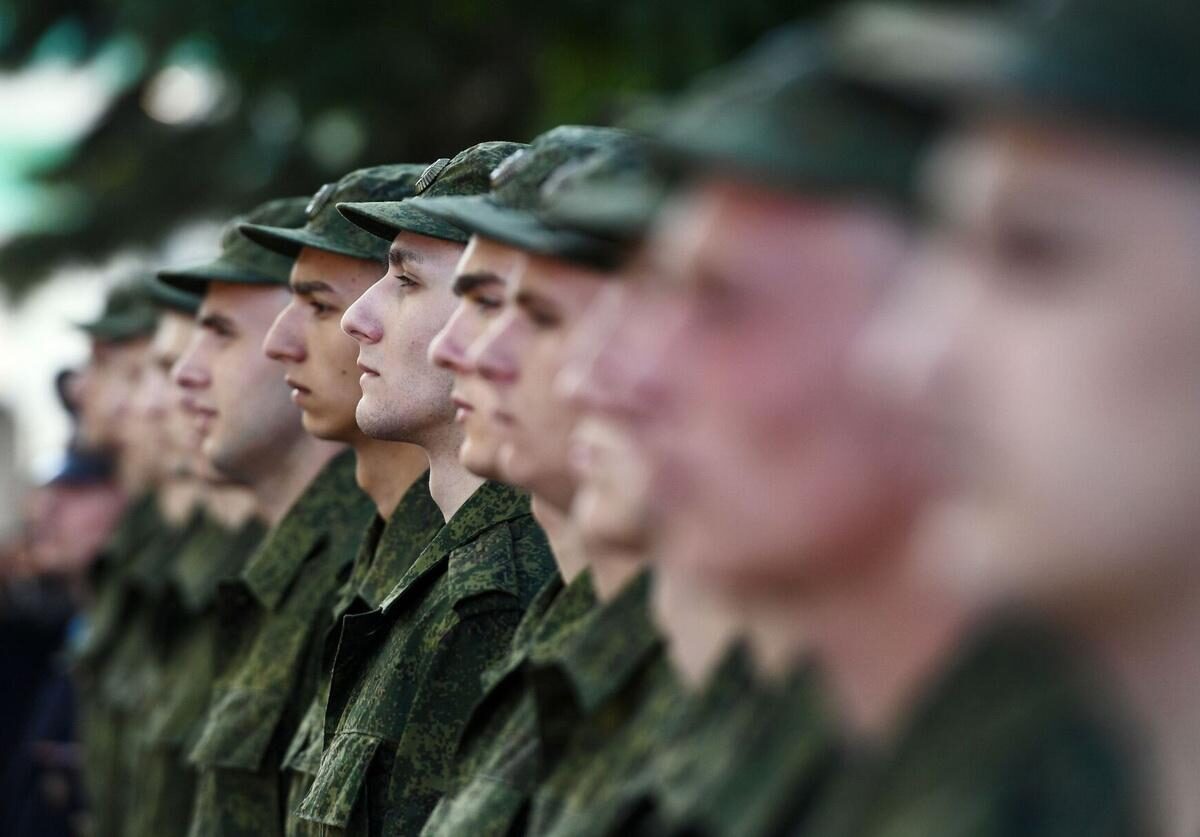 С 23 апреля началась отправка призывников в военные части. Когда новобранцы примут Военную присягу?
