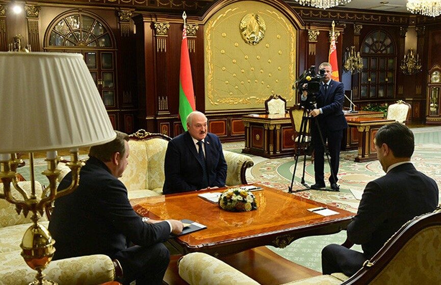 Президент Беларуси проводит переговоры с министром иностранных дел Узбекистана Саидовым