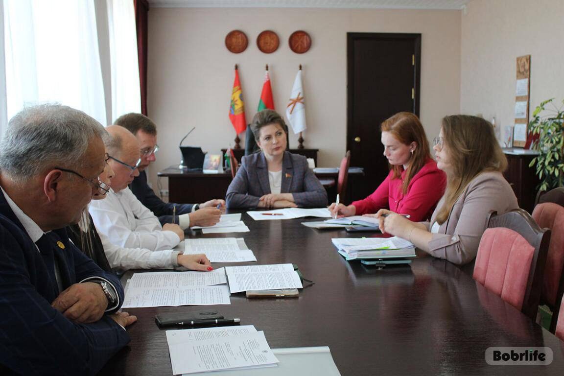 Депутаты обсудили работу ОАО «Беларусьрезинотехника»