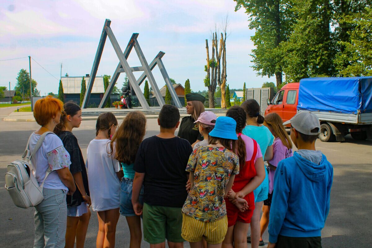 Военнослужащие 83-го отдельного инженерно-аэродромного полка организовали экскурсию для школьников