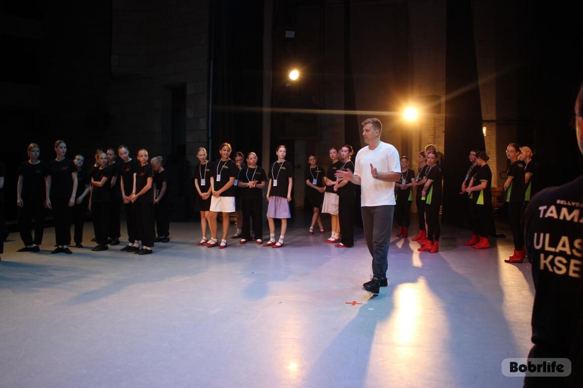 Мастер-классы «Венка дружбы». Гости разучивают белорусские танцы