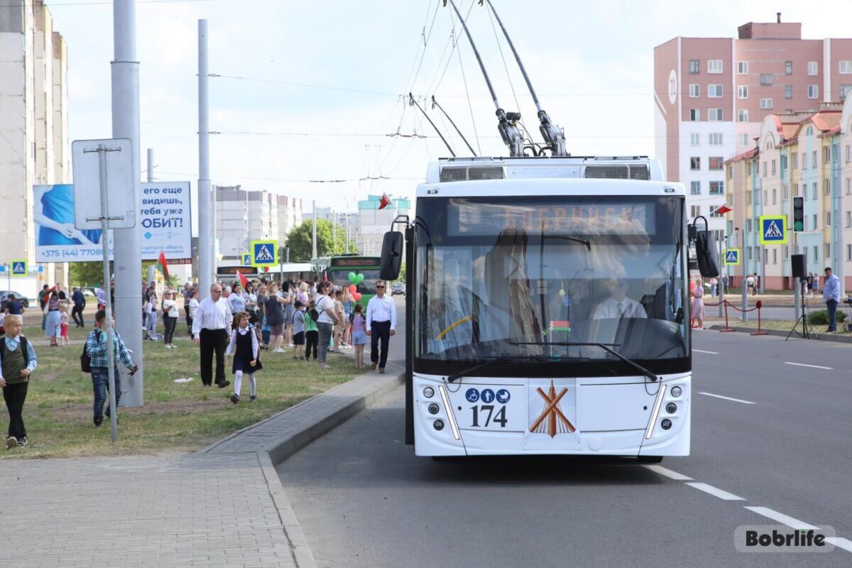Приехать или уехать. В связи с празднованием Дня города организованы дополнительные рейсы автобусов и троллейбусов