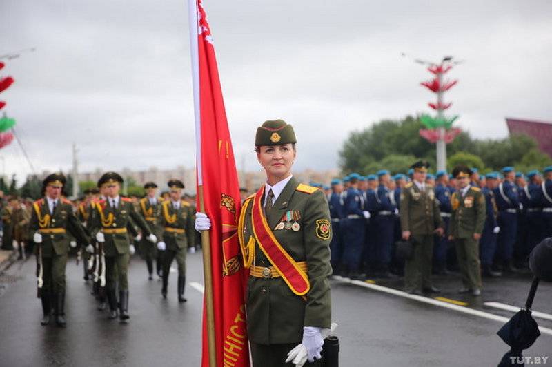 Высший пилотаж на земле и в небе! Военный парад в Минске!