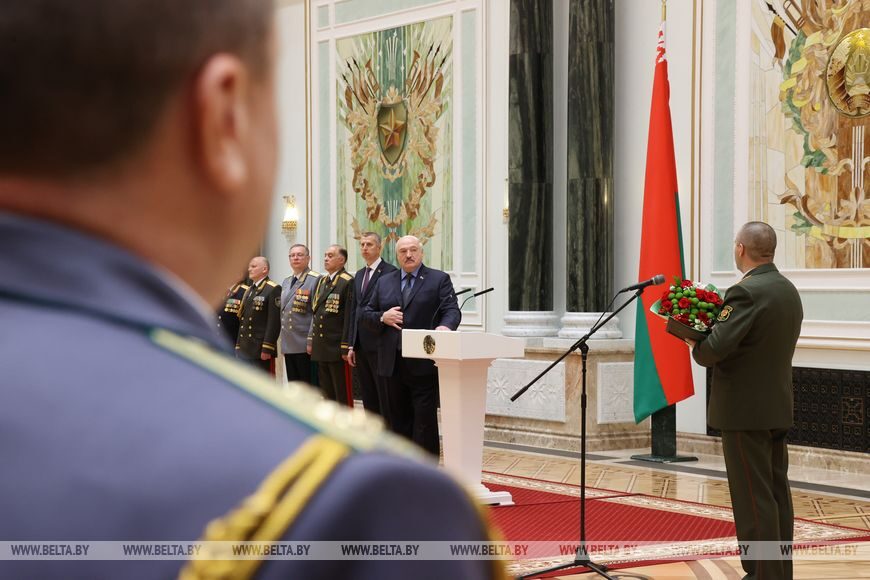 Лукашенко: белорусы не хотят войны, но на любую провокацию ответ будет решительным и жестким